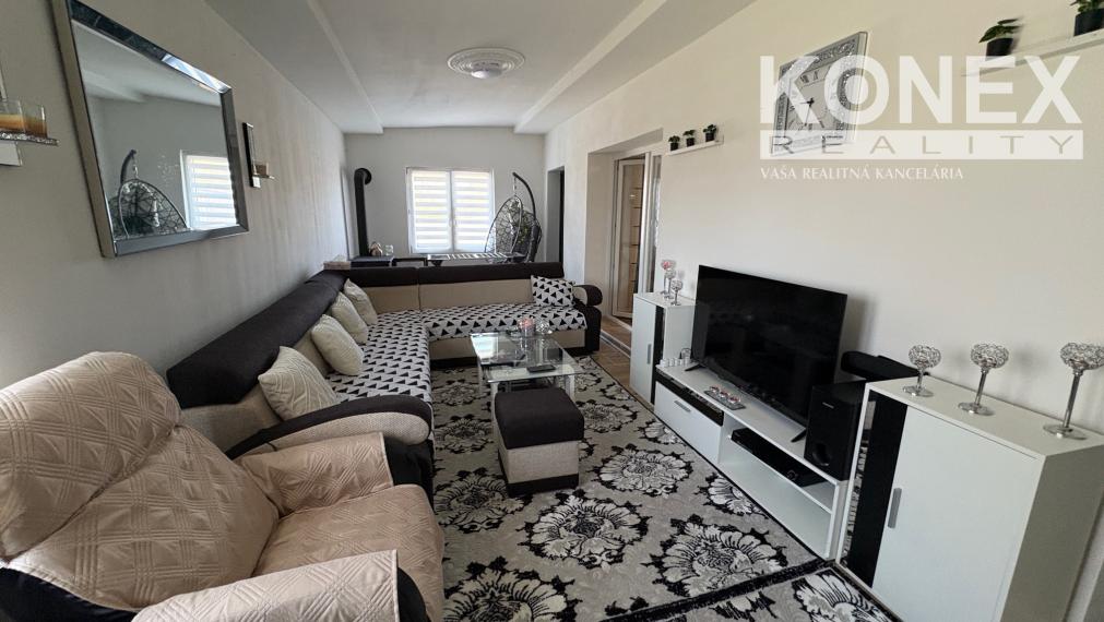 ID-3886 Zrekonštruovaný rodinný dom blízko Sobraniec