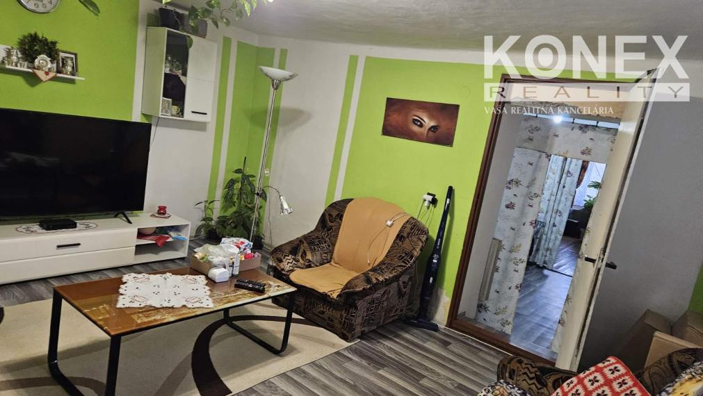 ID-3887 NA PREDAJ – Rodinný dom LADMOVCE