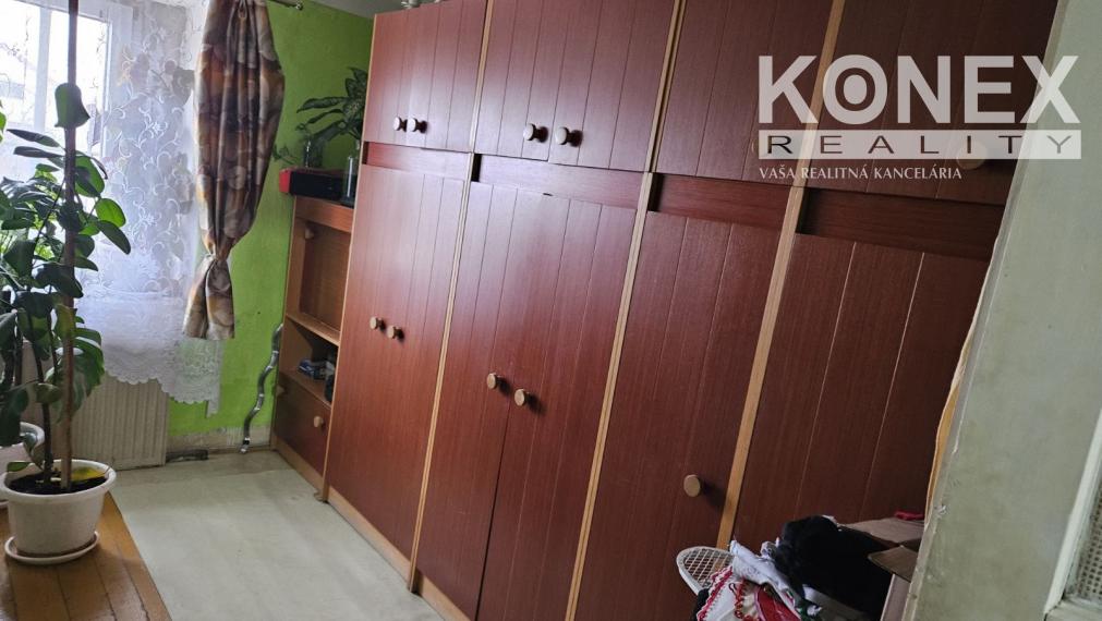 ID-3887 NA PREDAJ – Rodinný dom LADMOVCE