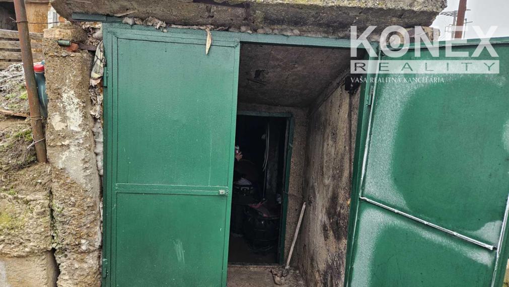 ID-3887 NA PREDAJ – Rodinný dom LADMOVCE