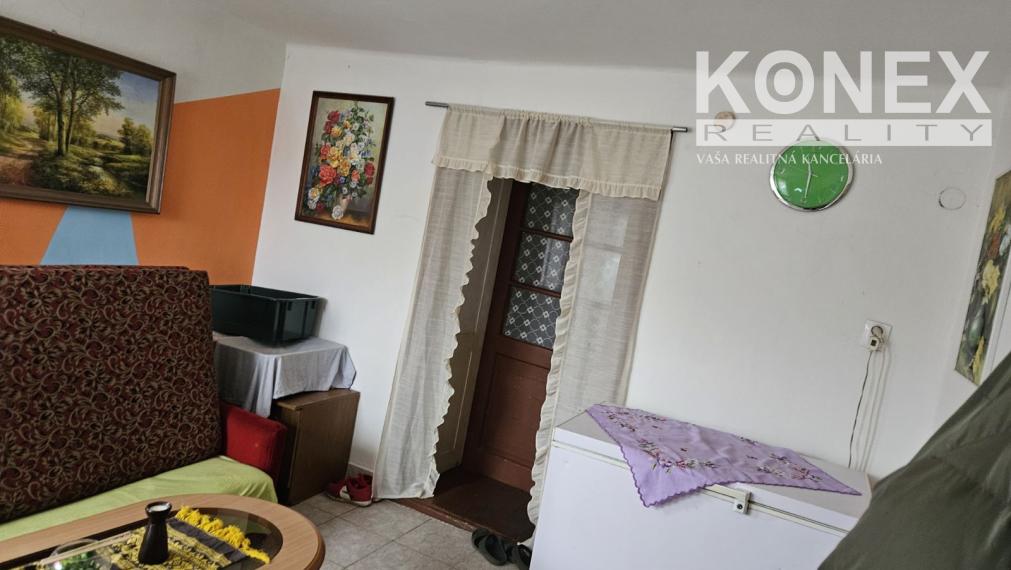 ID-3887 NA PREDAJ – Rodinný dom LADMOVCE