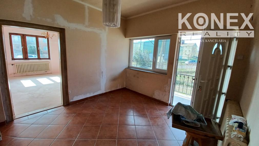 ID-3912 Pekný rodinný dom v obci Somotor – Véč – NA PREDAJ