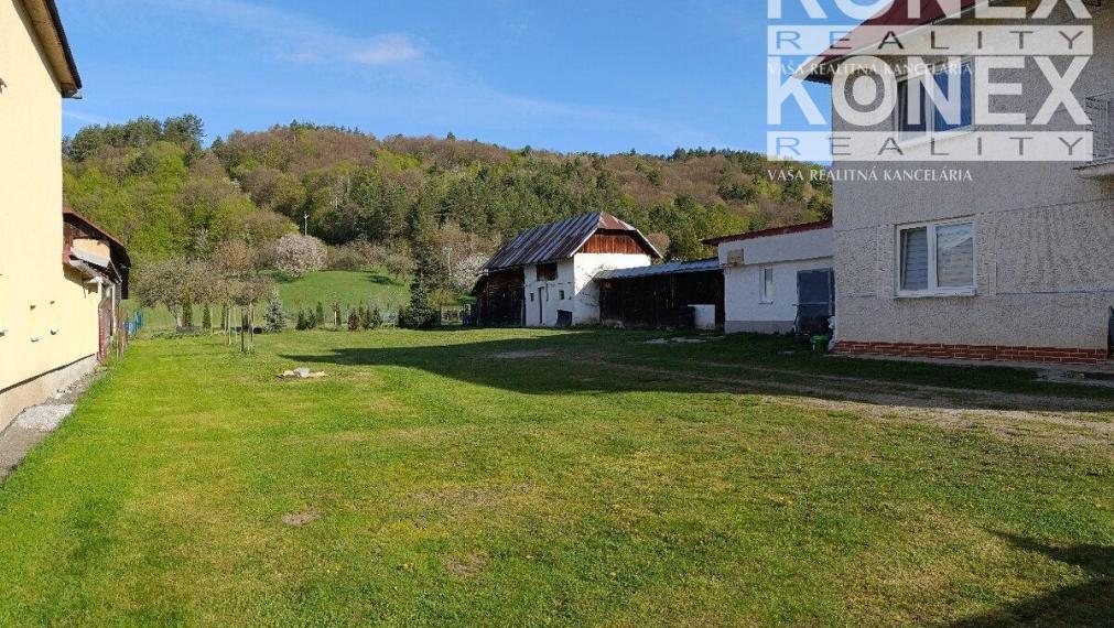 ID-3913 NA PREDAJ - Rodinný dom v obci JABLOŇ