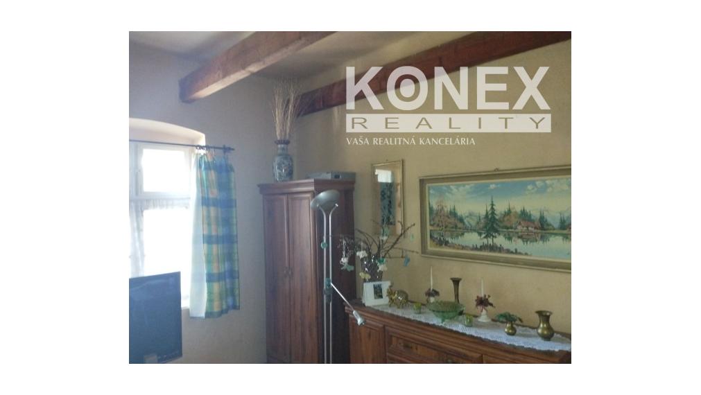 ID-3920 Rodinný dom s priestranným pozemkom POĽANY