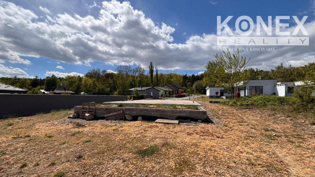 ID-3921 NA PREDAJ POZEMOK na výstavbu – Biela Hora