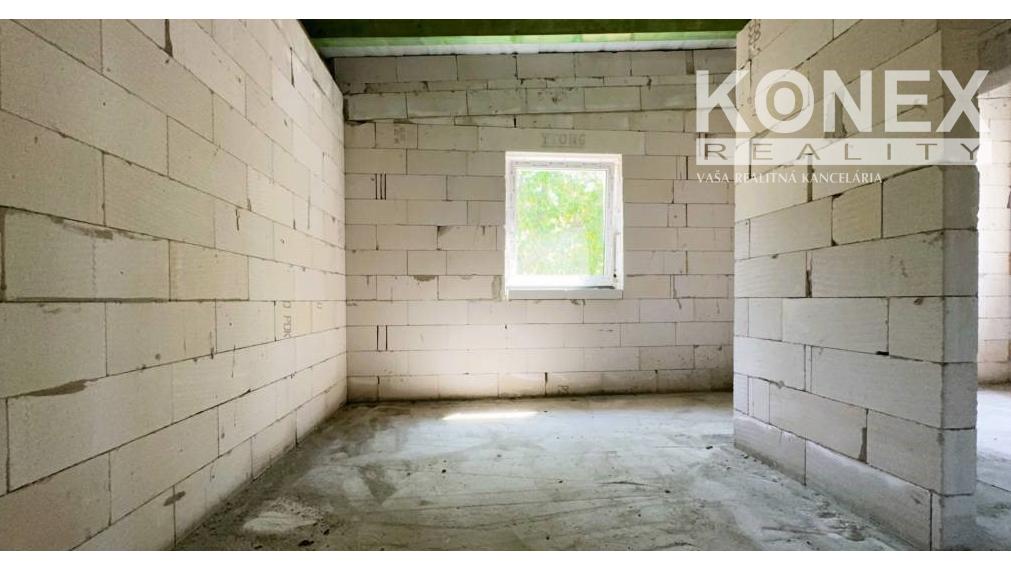 ID-3944 Krásna novostavba na predaj – PUSTÉ ČEMERNÉ