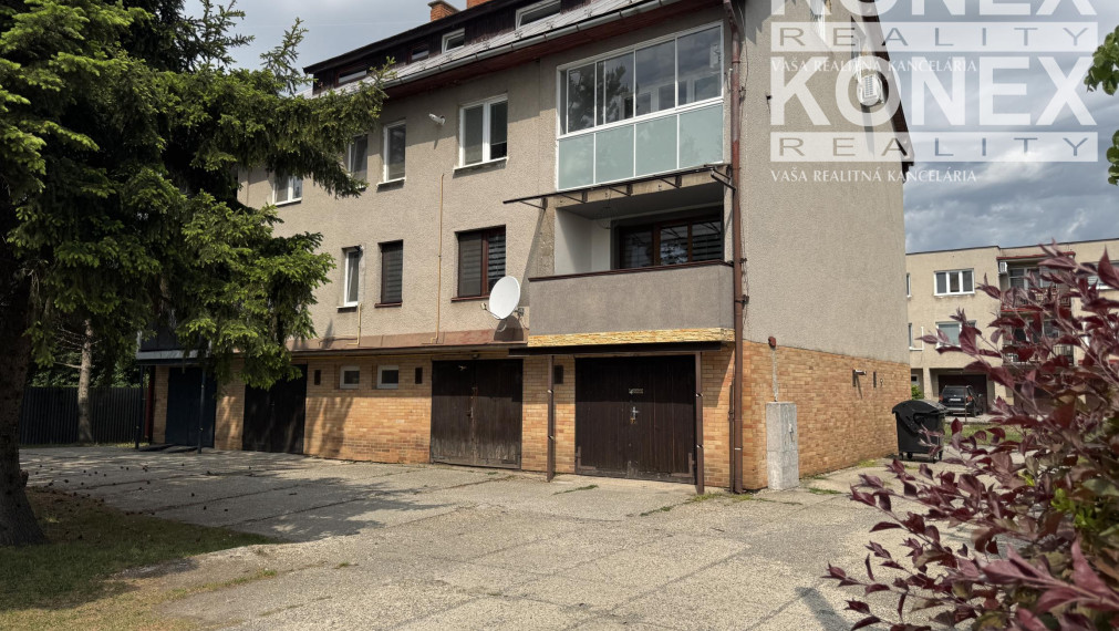 ID-4008 Na predaj 2,5-izbový byt v meste SOBRANCE Tibavská ul.
