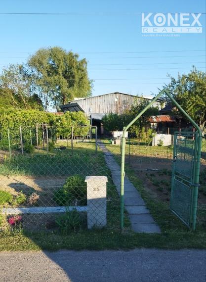 ID-4020 SUPER PONUKA – Záhradka s domčekom Michalovce – LABOREC