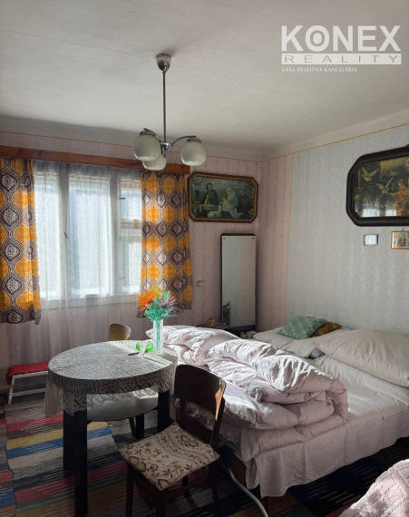ID-4024 Rodinný dom s veľkým potenciálom na slnečnom pozemku – Lenartov