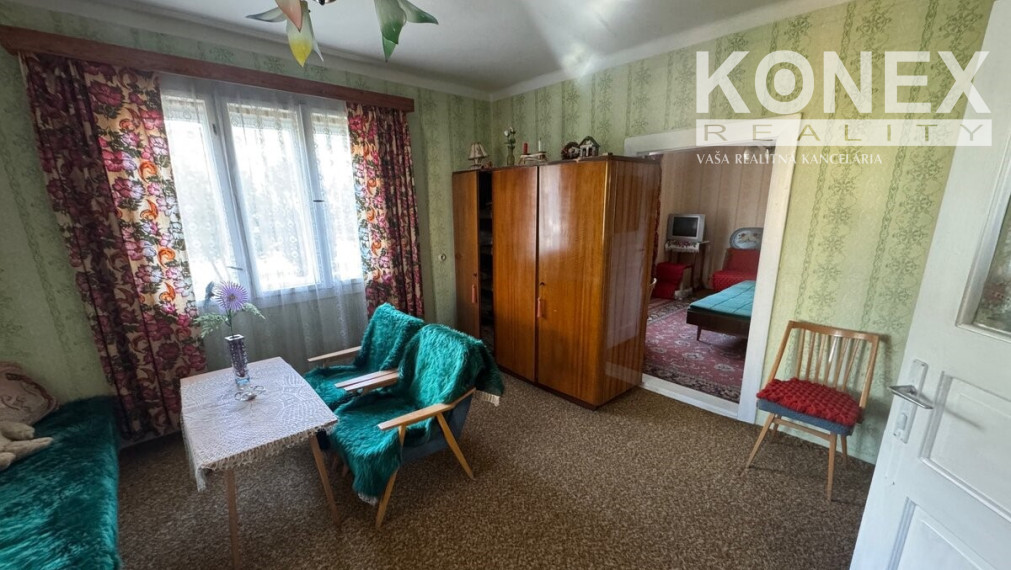 ID-4024 Rodinný dom s veľkým potenciálom na slnečnom pozemku – Lenartov