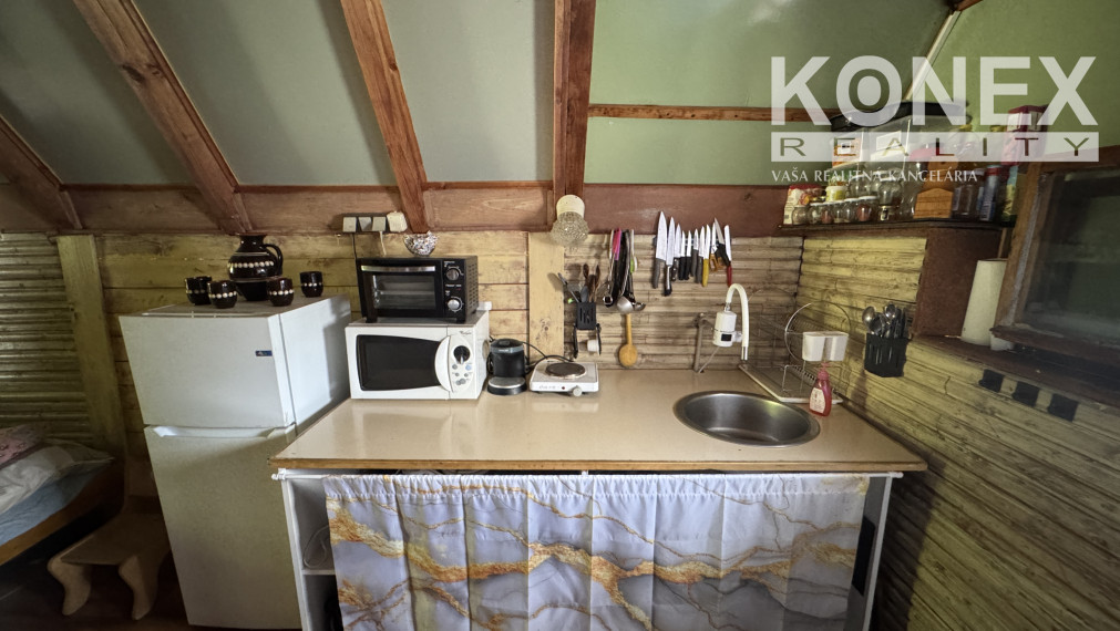 ID-4005 SKVELÁ NOVINKA – Rekreačná chata na Šírave – Prímestská