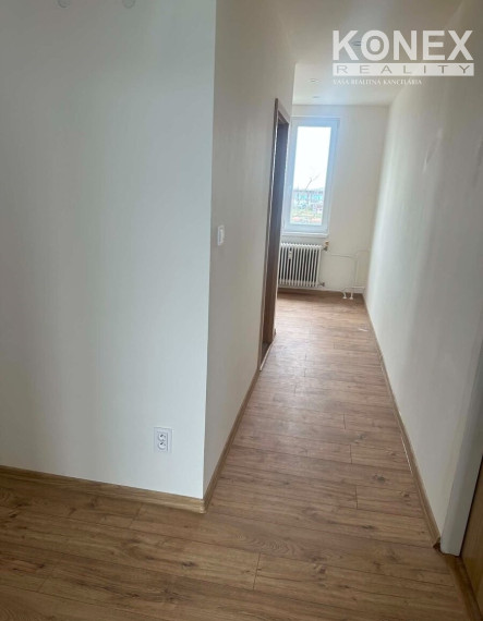 ID-4037 Zrekonštruovaný 3-izbový byt ČIERNA NAD TISOU