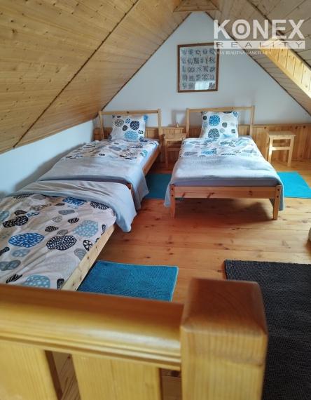 ID-4045 SUPER NOVINKA Záhradný domček s krásnym pozemkom Malý Ruskov