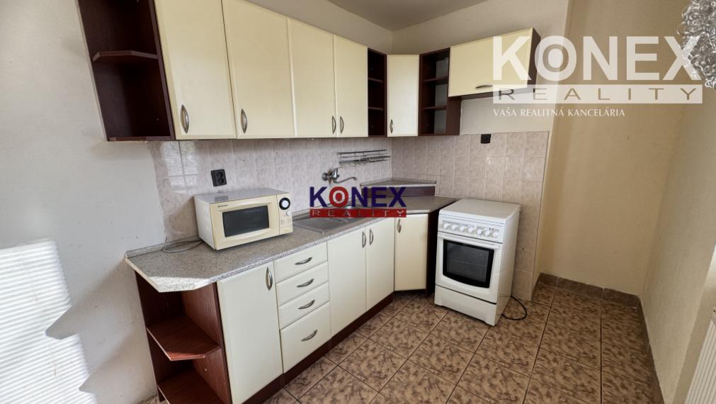 ID-4048 NA PREDAJ 2-izbový byt – Trebišov, Jána Husa