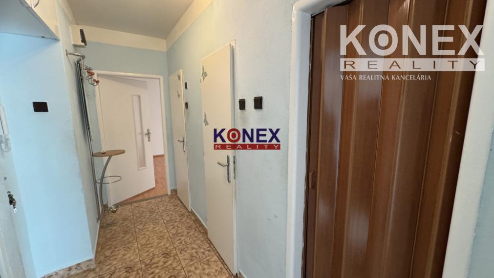 ID-4048 NA PREDAJ 2-izbový byt – Trebišov, Jána Husa