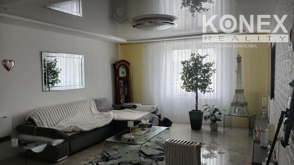 ID-4069 Rodinný dom po kompletnej rekonštrukcii v obci Hnojné