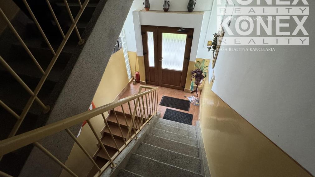 ID-4085 Komfortný a priestranný 2-izbový byt Sobrance - Komenského ul.