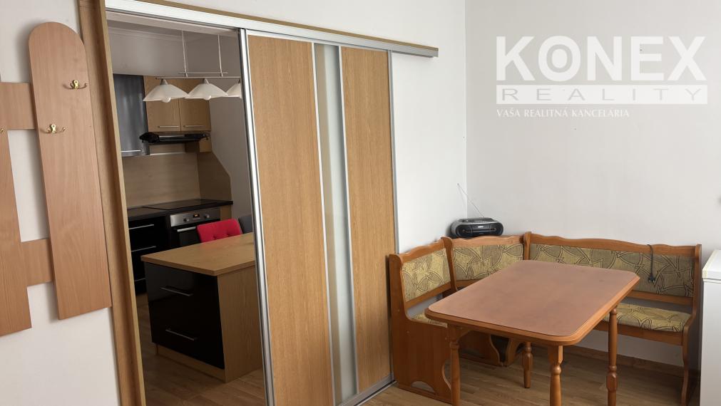 ID-4092 Priestranný dom na bývanie aj podnikanie KRIŠOVSKÁ LIESKOVÁ