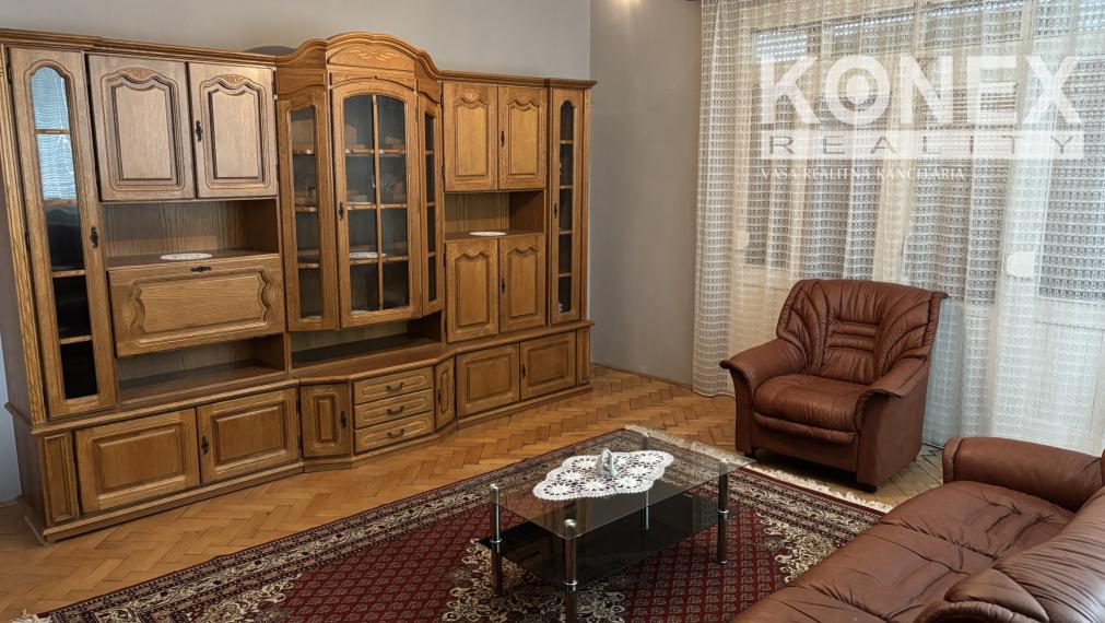 ID-4092 Priestranný dom na bývanie aj podnikanie KRIŠOVSKÁ LIESKOVÁ