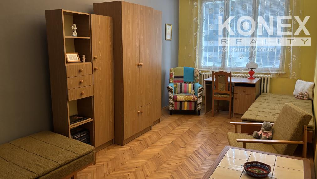 ID-4092 Priestranný dom na bývanie aj podnikanie KRIŠOVSKÁ LIESKOVÁ