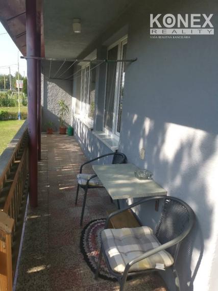 ID-4095 Priestranný 3-izbový tehlový byt s garážou v Stropkove