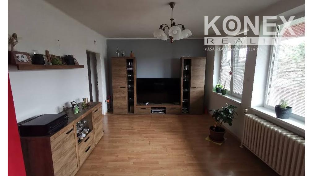 ID-4095 Priestranný 3-izbový tehlový byt s garážou v Stropkove