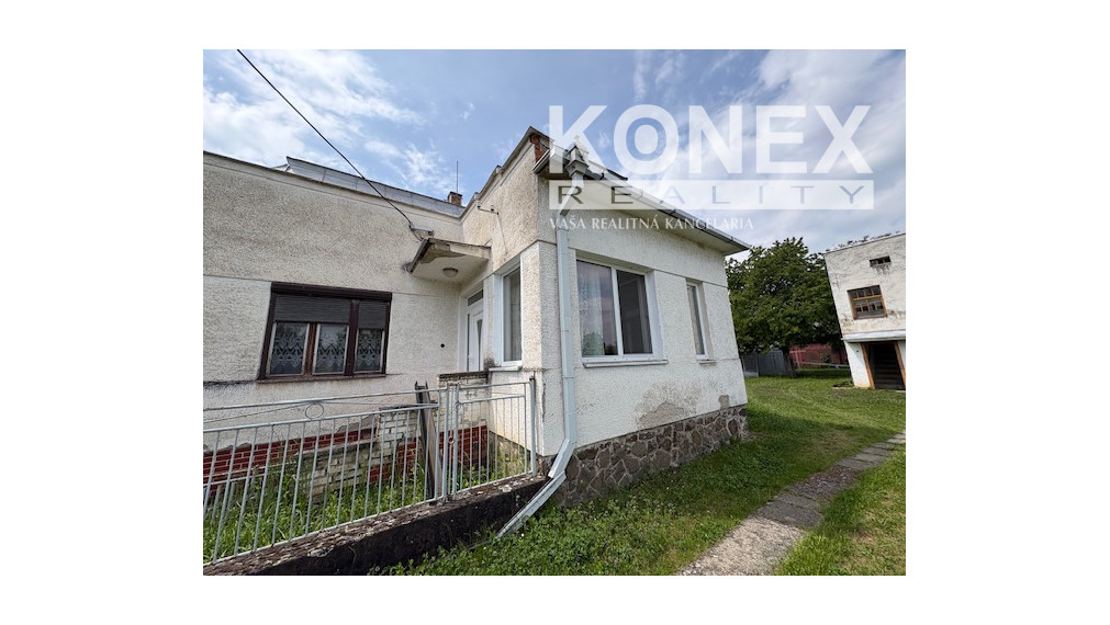 ID-4102 NA PREDAJ – Rodinný dom PAVLOVCE NAD UHOM