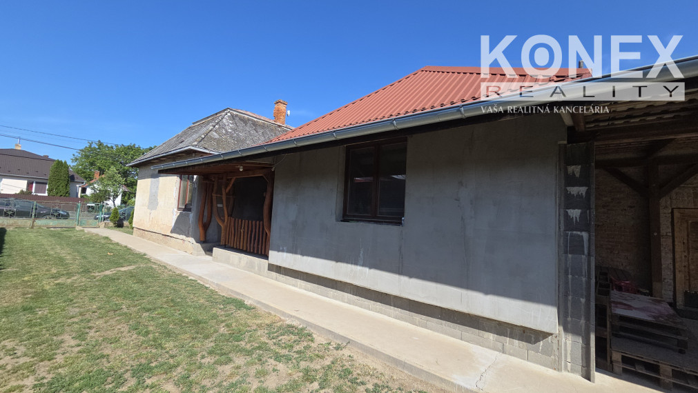 ID-4121 NA PREDAJ Rodinný dom LOŽÍN