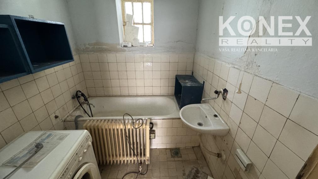 ID-4125 SUPER NOVINKA - Rodinný dom na bývanie či podnikanie Sečovce