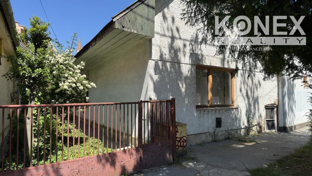 ID-4125 SUPER NOVINKA - Rodinný dom na bývanie či podnikanie Sečovce