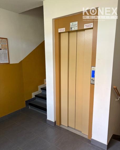 ID-4130 NA PREDAJ Pekný 3-izbový byt Veľký Šariš