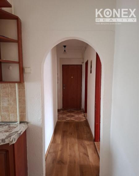 ID-4147 NA PREDAJ 2-izbový byt v SNINE – Paláriková ul.