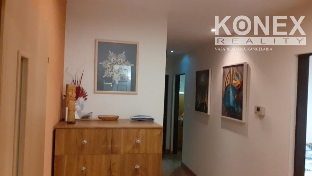 ID-4165 Na predaj rodinný dom s dvoma bytovými jednotkami – Stropkov