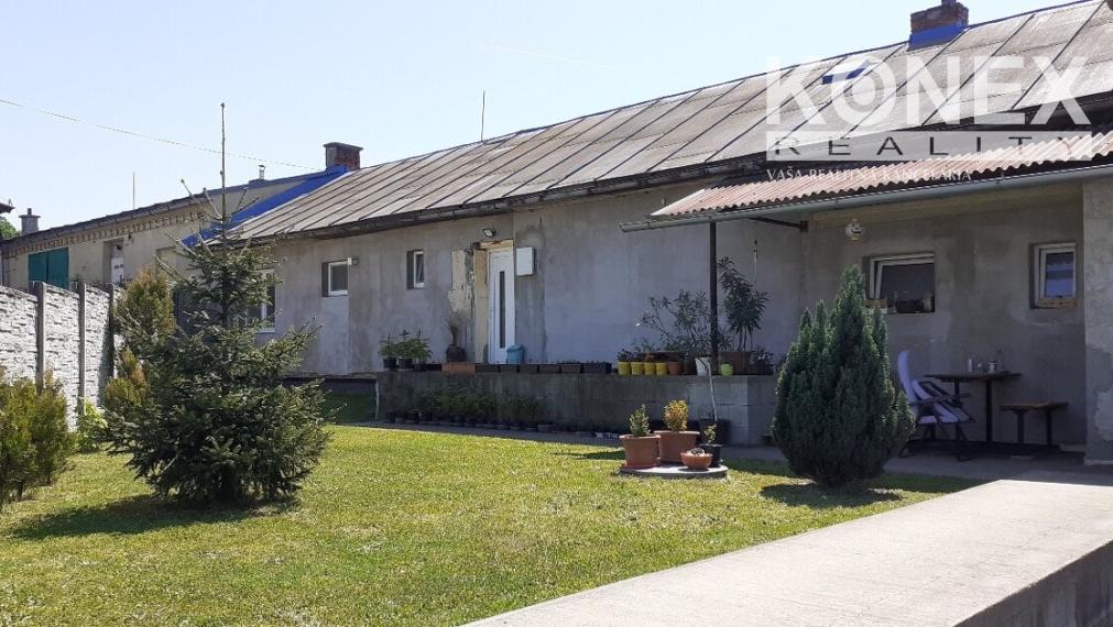 ID-4166 Na predaj rodinný dom s dvoma bytovými jednotkami – Stropkov