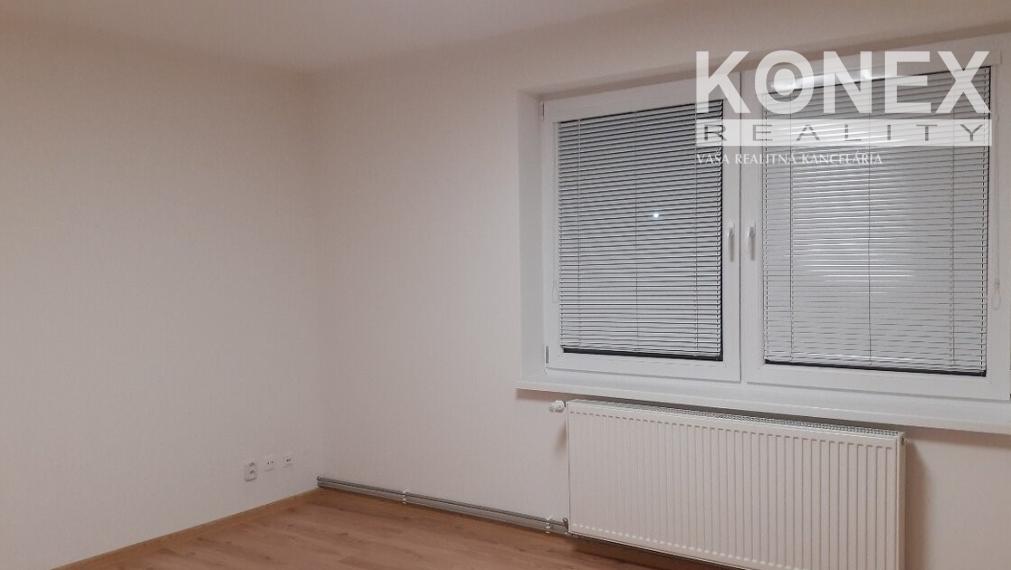 ID-4166 Na predaj rodinný dom s dvoma bytovými jednotkami – Stropkov