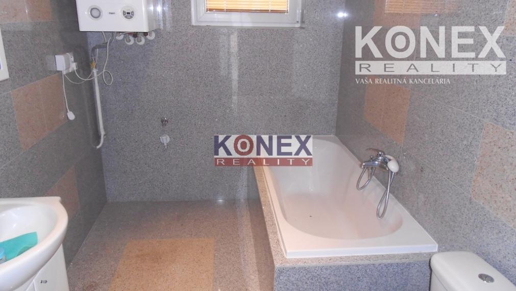 ID-4180 NA PREDAJ Veľký byt – apartmán 98 m2 v Sobranciach