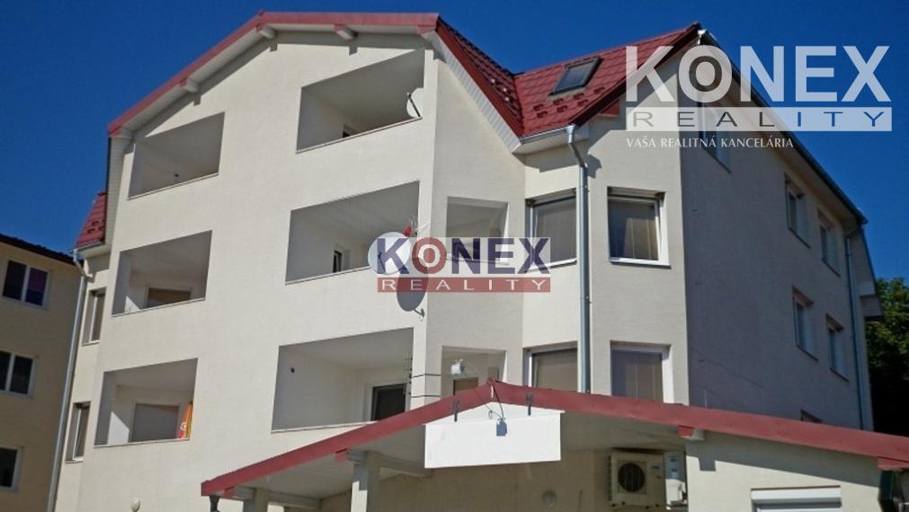 ID-4180 NA PREDAJ Veľký byt – apartmán 98 m2 v Sobranciach