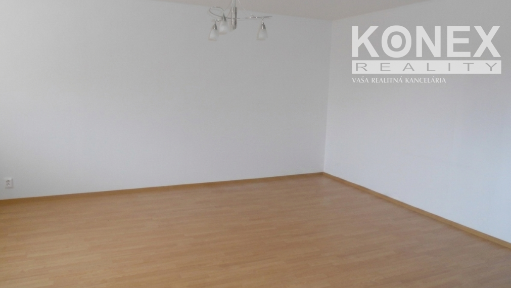 ID-4180 NA PREDAJ Veľký byt – apartmán 98 m2 v Sobranciach