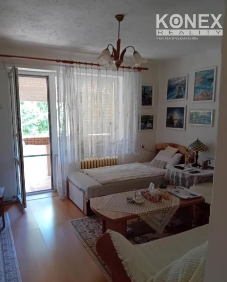 ID-4206 Na predaj 2-izbový byt v centre Čiernej nad Tisou