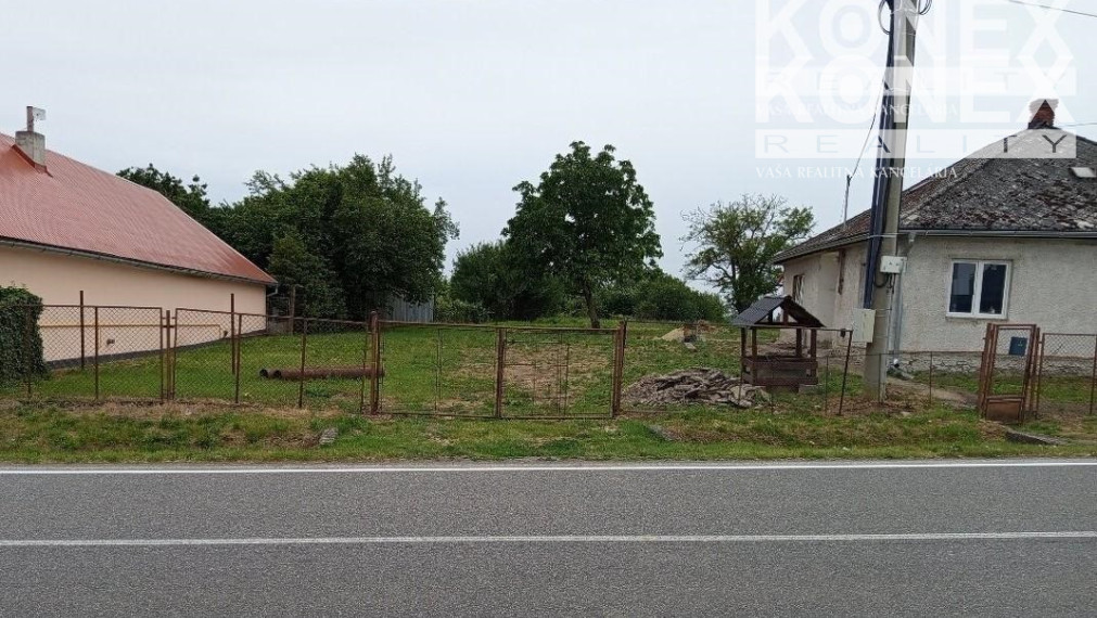 ID-2696 RODINNÝ DOM - štvorec vo Veľkých Kapušanoch - Veškovce
