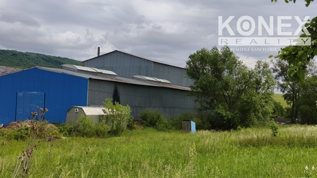 ID-4234 Na predaj priestranná plechová hala v obci Šarišský Štiavnik