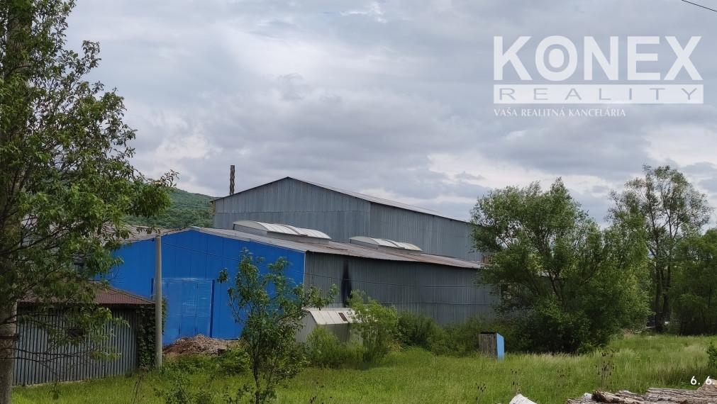 ID-4234 Na predaj priestranná plechová hala v obci Šarišský Štiavnik