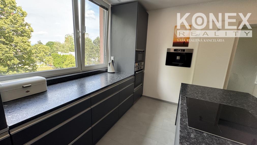 ID-4239 EXKLUZÍVNE – Luxusný a plne zariadený 3-izbový byt Michalovce