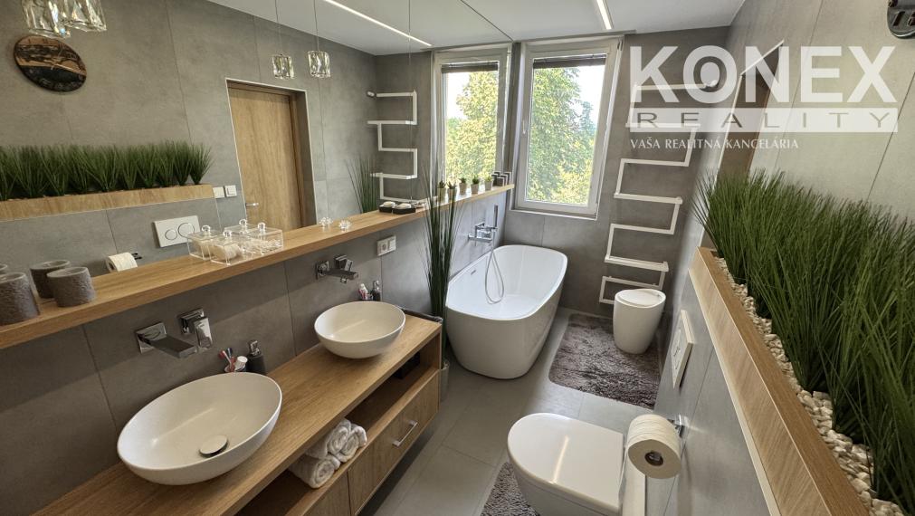 ID-4239 EXKLUZÍVNE – Luxusný a plne zariadený 3-izbový byt Michalovce
