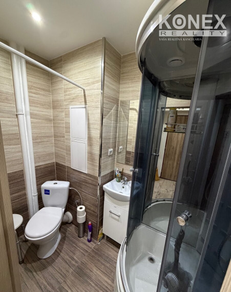ID-4240 NA PREDAJ 2-izbový byt Michalovce – Juh