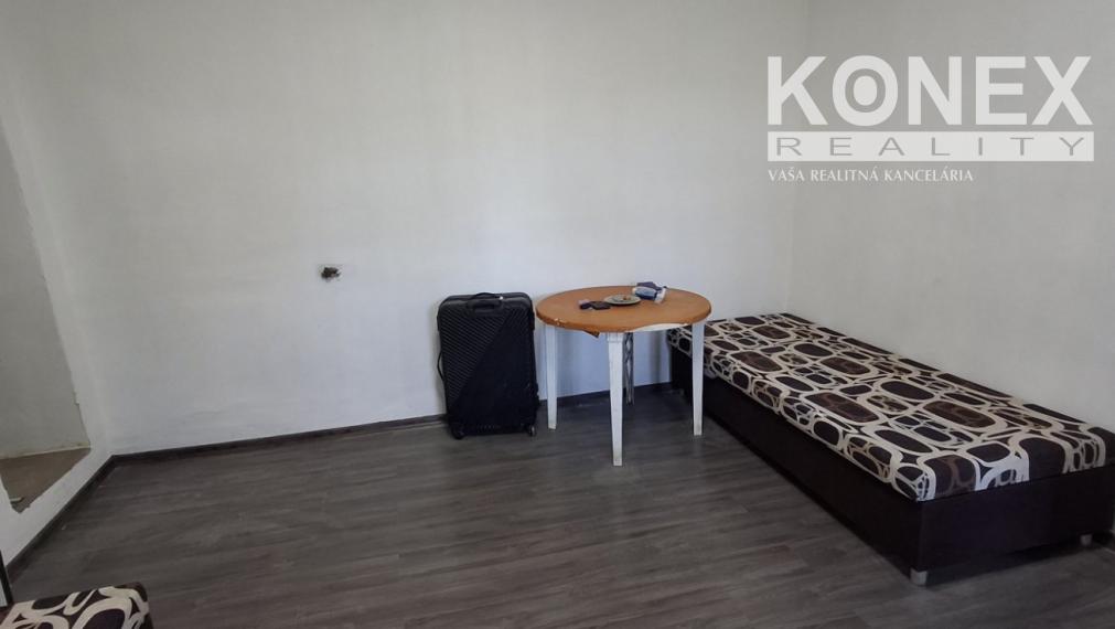 ID-4241 NA PREDAJ Rodinný dom v obci Soľnička