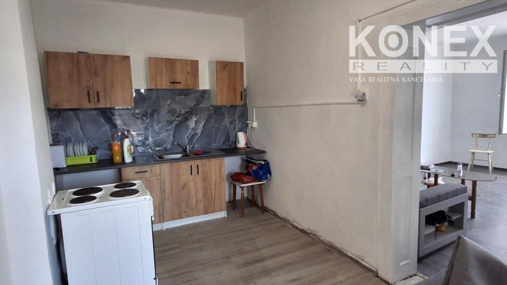 ID-4241 NA PREDAJ Rodinný dom v obci Soľnička