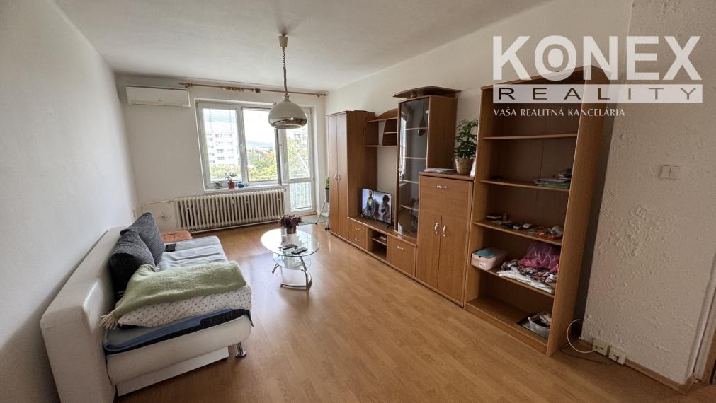 ID-4048 NA PREDAJ 2-izbový byt – Trebišov, Jána Husa