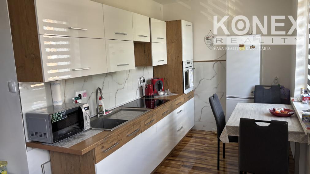 ID-4272 NA PREDAJ Krásny 2-izbový byt vo Veľkých Kapušanoch