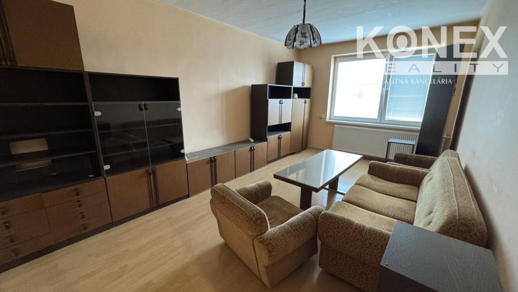 ID-3810 NA PREDAJ - 2-izbový byt BRACOVCE